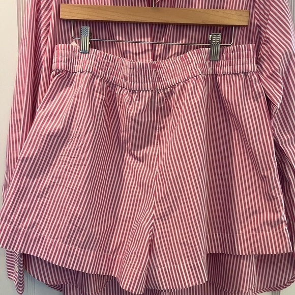 French Connection 100% Pink  White Striped Button Down and Shorts Set Size Large - Picture 13 of 15